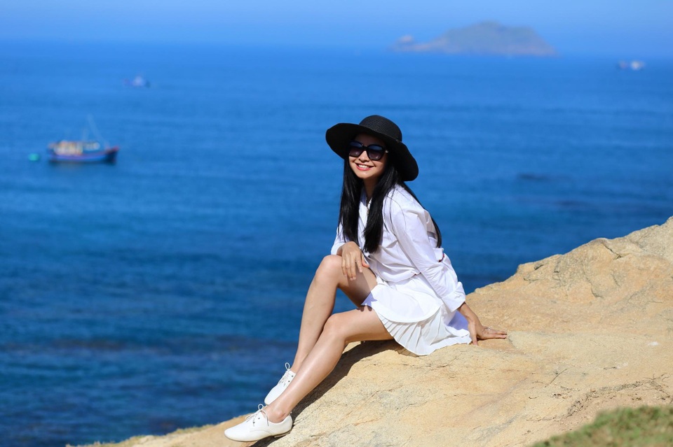 Bất ngờ trước nhan sắc xinh đẹp, không tuổi của NSƯT Đặng Châu Anh - 5 Bất ngờ trước nhan sắc xinh đẹp, không tuổi của NSƯT Đặng Châu Anh - 5