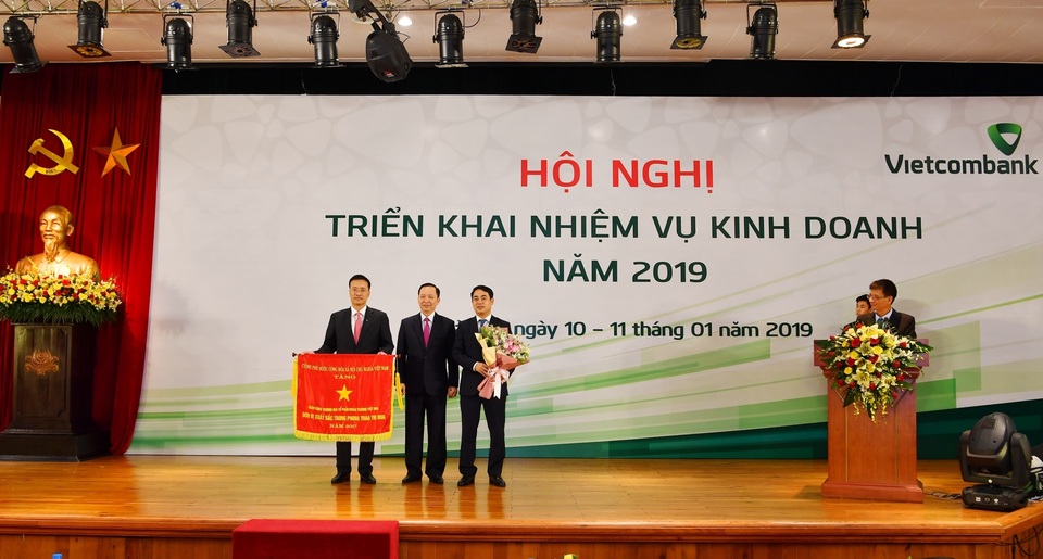 Vietcombank tổ chức Hội nghị Triển khai nhiệm vụ kinh doanh năm 2019 - 7 Vietcombank tổ chức Hội nghị Triển khai nhiệm vụ kinh doanh năm 2019 - 7