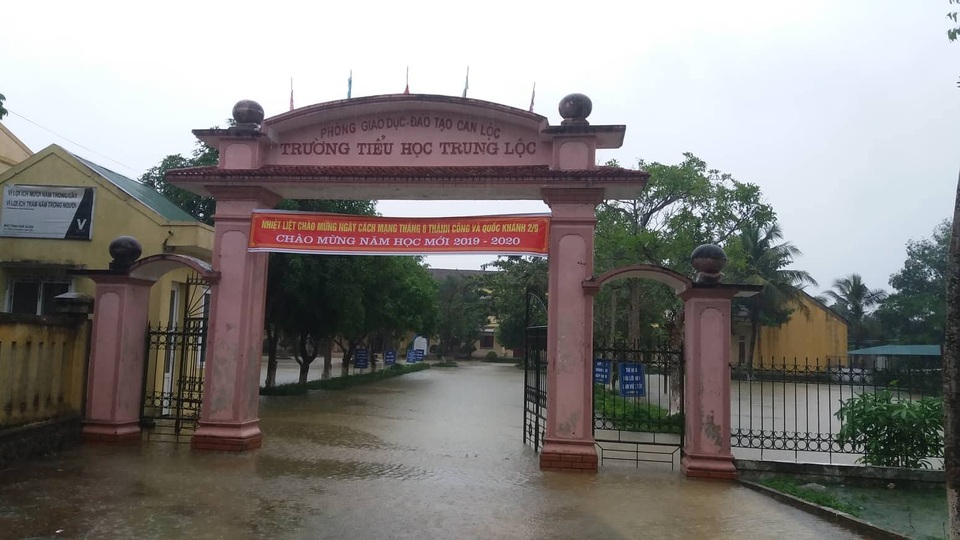 Nhiều trường sẽ hoãn khai giảng năm học mới vì mưa lũ - 9 Nhiều trường sẽ hoãn khai giảng năm học mới vì mưa lũ - 9