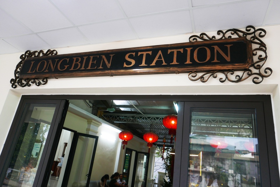 Ga Long Biên thành điểm check-in hấp dẫn sau khi có diện mạo mới - 6 Ga Long Biên thành điểm check-in hấp dẫn sau khi có diện mạo mới - 6