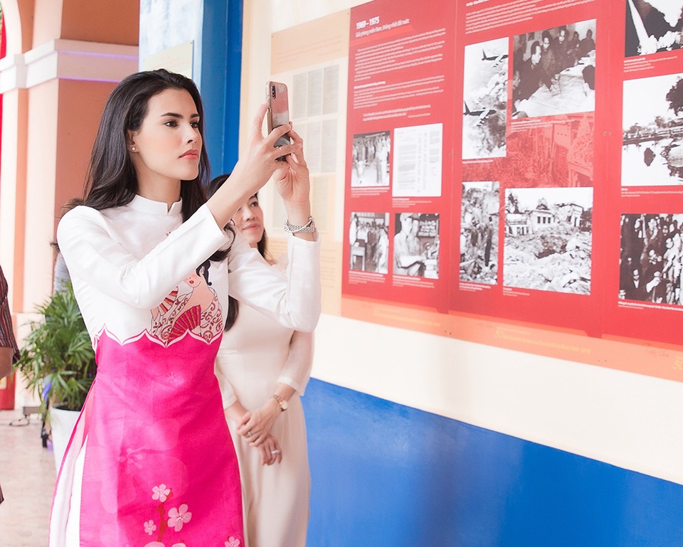 Hoa hậu quốc tế Mariem diện áo dài khi khám phá TPHCM - 7 Hoa hậu quốc tế Mariem diện áo dài khi khám phá TPHCM - 7