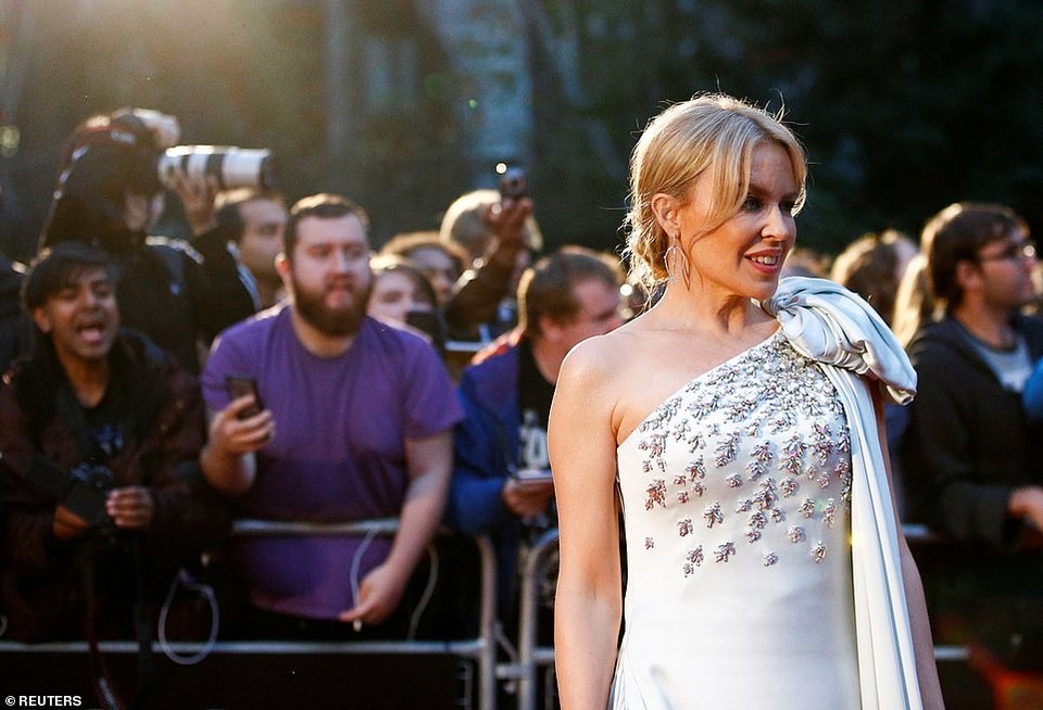 51 tuổi, Kylie Minogue vẫn đẹp lộng lẫy - 1 51 tuổi, Kylie Minogue vẫn đẹp lộng lẫy - 1