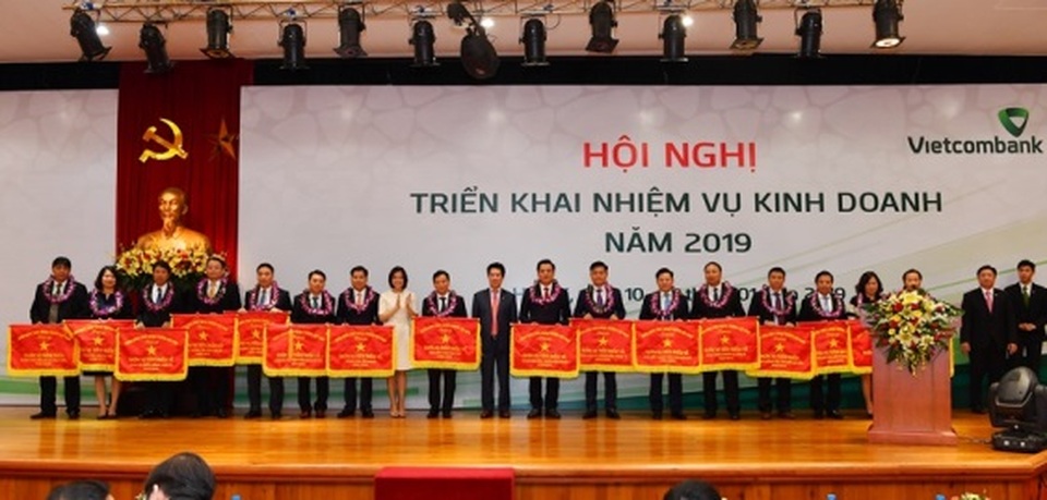 Vietcombank tổ chức Hội nghị Triển khai nhiệm vụ kinh doanh năm 2019 - 13 Vietcombank tổ chức Hội nghị Triển khai nhiệm vụ kinh doanh năm 2019 - 13