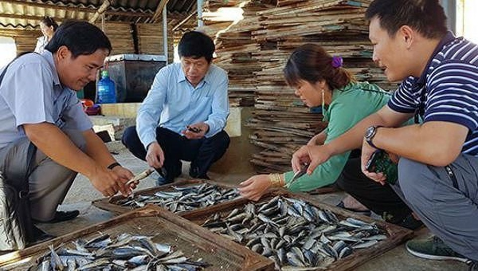 Trung Quốc liên tục thay đổi, hàng Việt ùn tắc trở tay không kịp - 1 Trung Quốc liên tục thay đổi, hàng Việt ùn tắc trở tay không kịp - 1