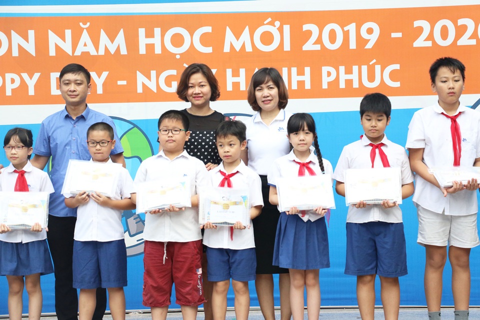 Cậu bé 10 tuổi có thể đọc sách tiếng Anh trôi chảy nhờ đam mê - 3 Cậu bé 10 tuổi có thể đọc sách tiếng Anh trôi chảy nhờ đam mê - 3