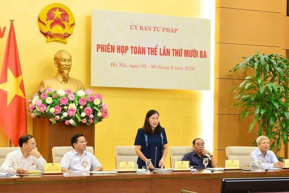 “Bố bảo đưa tiền, con gái không nhận, khó thu hồi 3 triệu USD ông Son nhận hối lộ?” - 1 “Bố bảo đưa tiền, con gái không nhận, khó thu hồi 3 triệu USD ông Son nhận hối lộ?” - 1