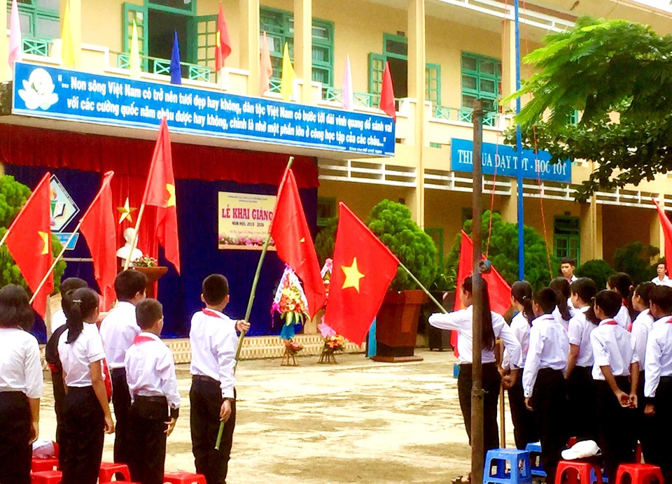 Khai giảng năm học mới Khai giảng năm học mới
