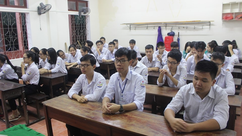 Hà Tĩnh: Mưa lớn, nhiều trường khai giảng ngay trong lớp học - 2 Hà Tĩnh: Mưa lớn, nhiều trường khai giảng ngay trong lớp học - 2