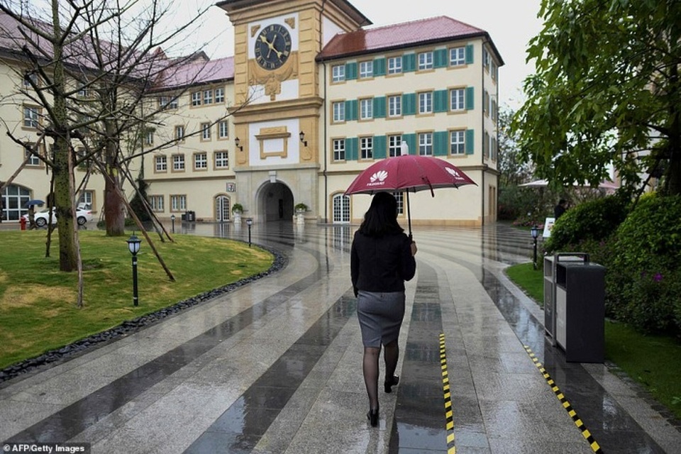 Chiêm ngưỡng tổ hợp văn phòng khủng và xa hoa nhất thế giới - 5