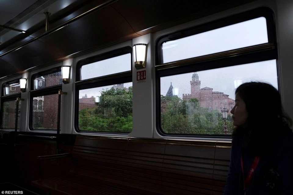 Chiêm ngưỡng tổ hợp văn phòng khủng và xa hoa nhất thế giới - 10