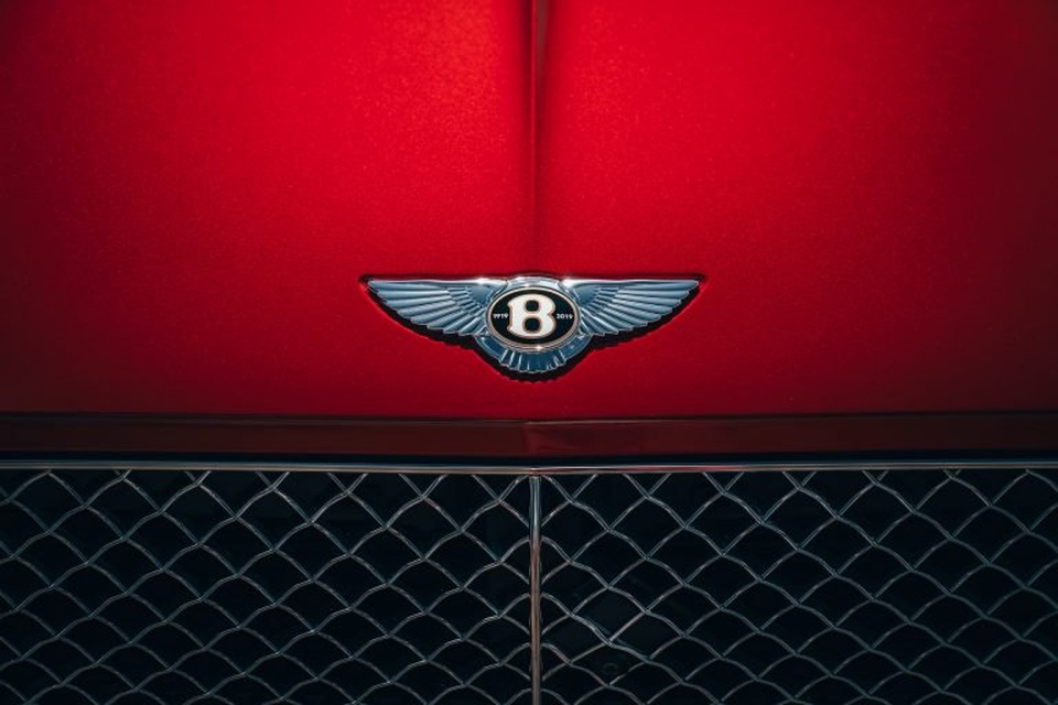Bentley hồi sinh biểu tượng Chữ B đang bay - 2 Bentley hồi sinh biểu tượng Chữ B đang bay - 2
