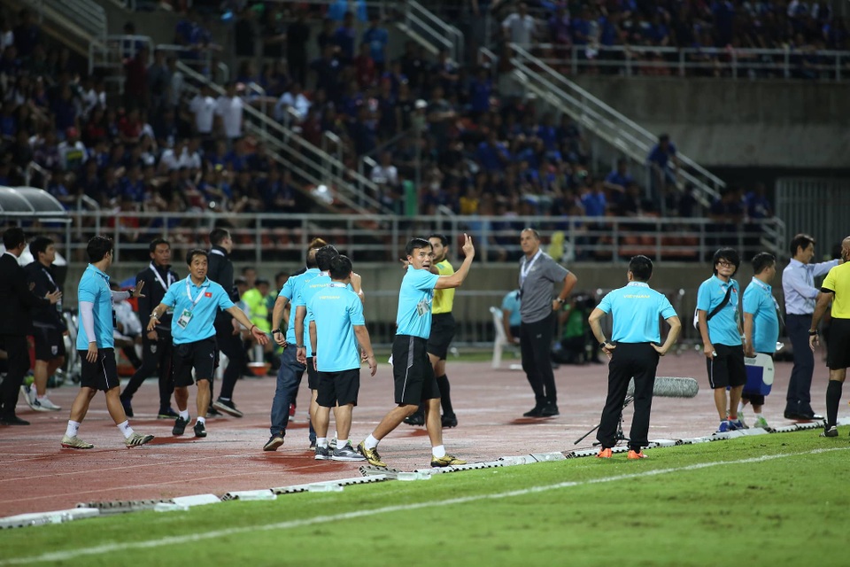 Thái Lan 0-0 Việt Nam: Người hùng Đặng Văn Lâm - 4 Thái Lan 0-0 Việt Nam: Người hùng Đặng Văn Lâm - 4