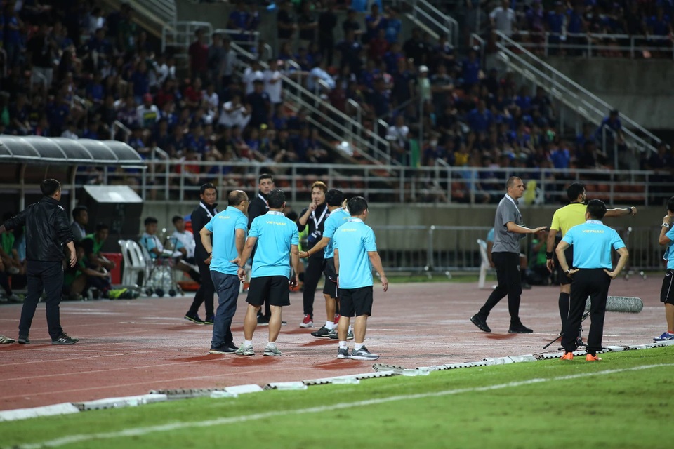 Thái Lan 0-0 Việt Nam: Người hùng Đặng Văn Lâm - 5 Thái Lan 0-0 Việt Nam: Người hùng Đặng Văn Lâm - 5