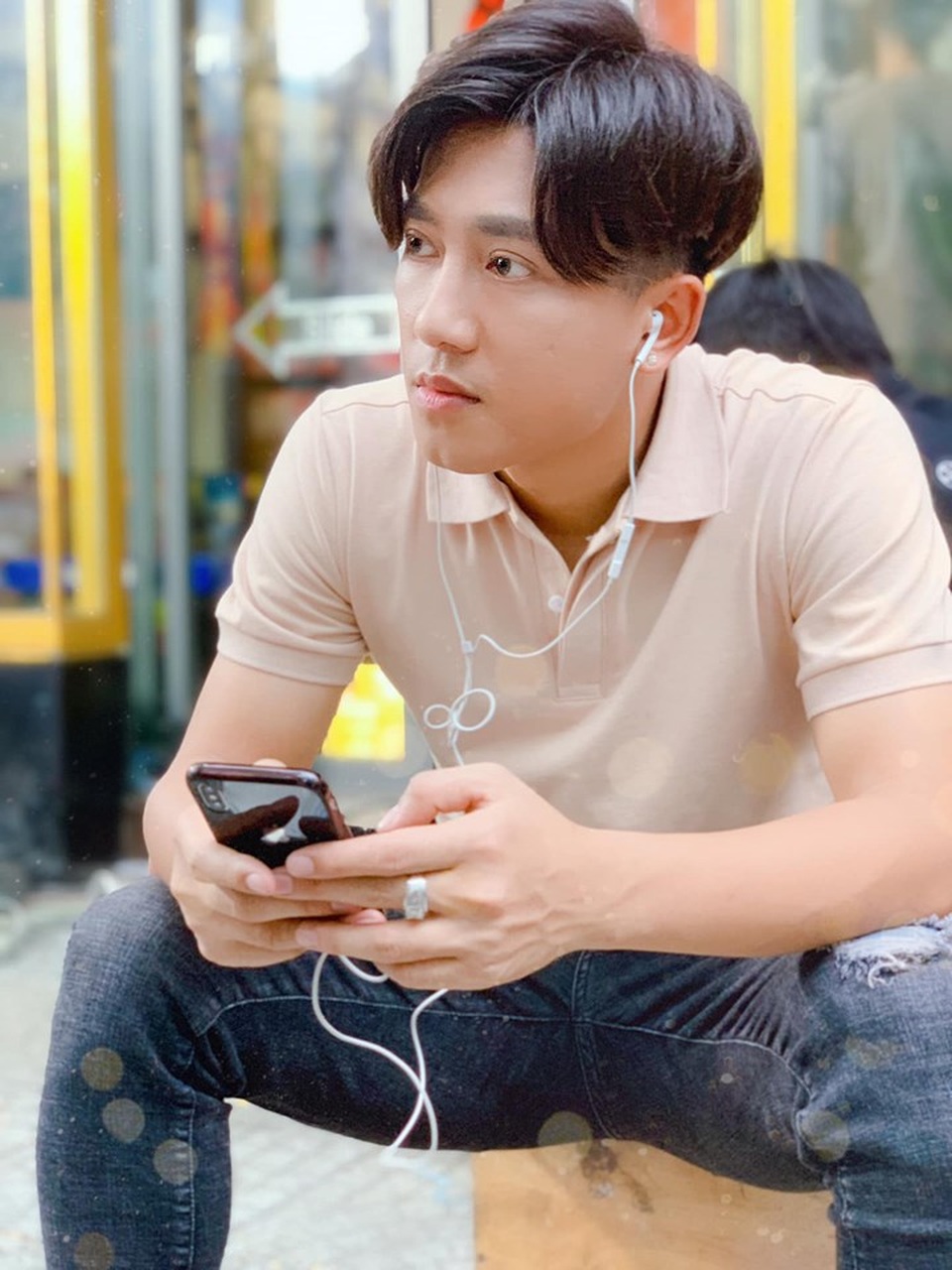 Nhiều sao Việt dự đoán Việt Nam sẽ thắng Thái Lan trong trận đấu tối nay - 7 Nhiều sao Việt dự đoán Việt Nam sẽ thắng Thái Lan trong trận đấu tối nay - 7