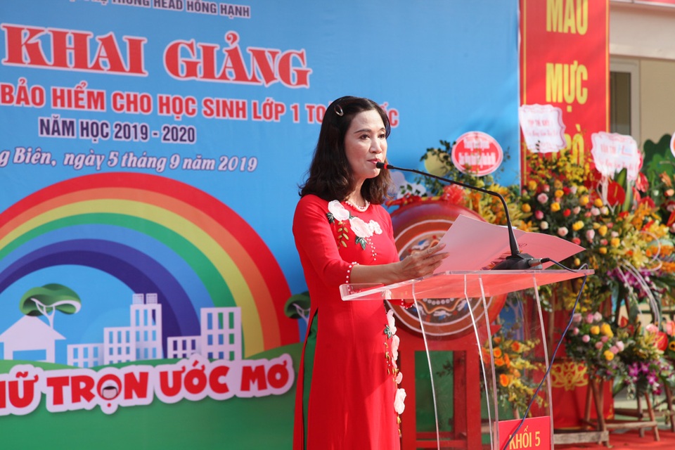 Học trò cả nước náo nức khai giảng năm học mới - 39 Học trò cả nước náo nức khai giảng năm học mới - 39