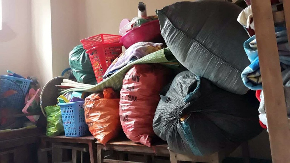 Cận cảnh trường học ở Hương Khê bị lũ nhấn sâu hàng mét - 12 Cận cảnh trường học ở Hương Khê bị lũ nhấn sâu hàng mét - 12