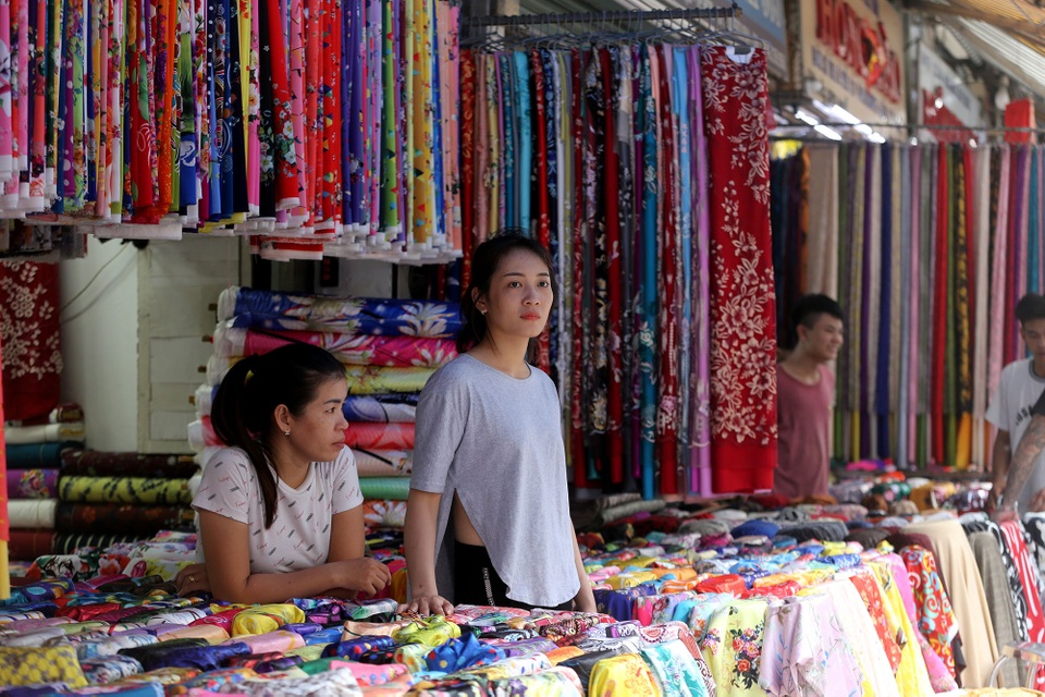 Ghé thăm con đường tơ lụa lâu đời nhất Sài Gòn - 5 Ghé thăm con đường tơ lụa lâu đời nhất Sài Gòn - 5