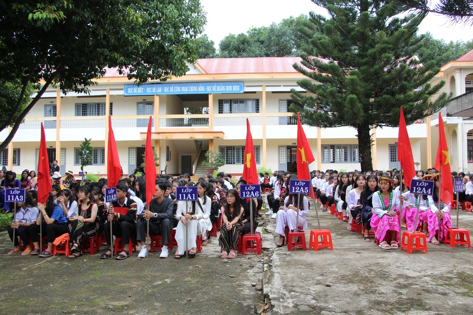 Học trò cả nước náo nức khai giảng năm học mới - 62 Học trò cả nước náo nức khai giảng năm học mới - 62