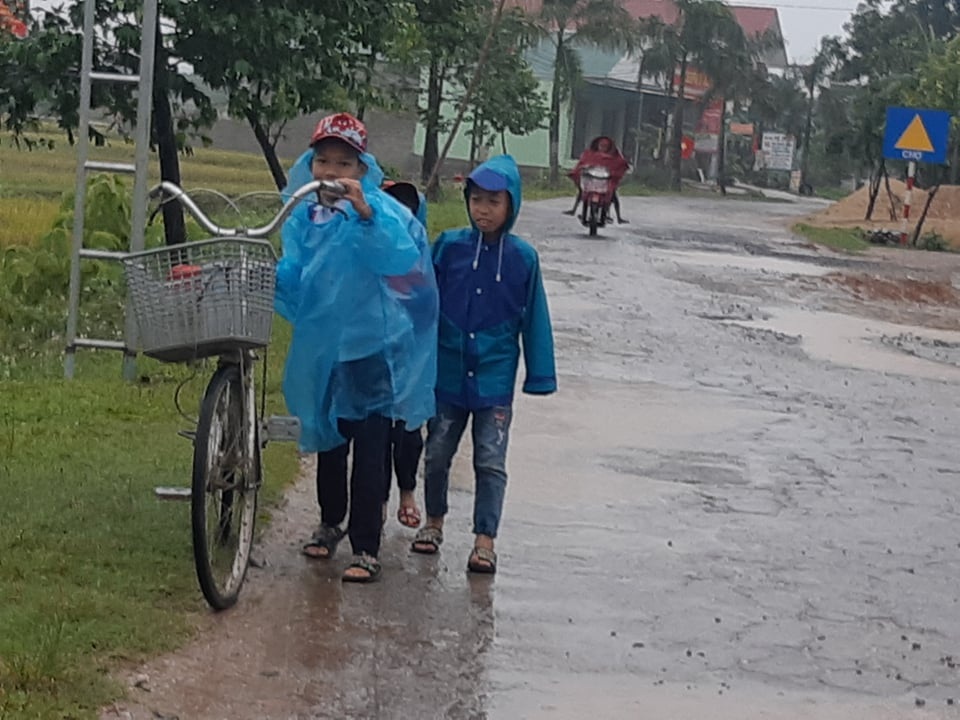 Học trò cả nước náo nức khai giảng năm học mới - 71 Học trò cả nước náo nức khai giảng năm học mới - 71