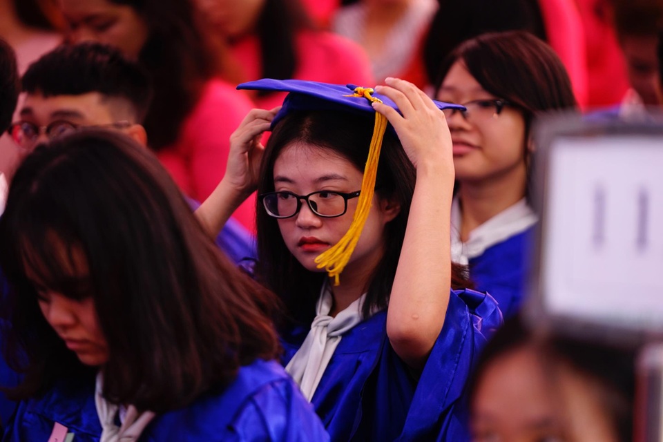 Bí thư Nguyễn Thiện Nhân dự khai giảng tại Trường THPT Lê Quý Đôn - 4 Bí thư Nguyễn Thiện Nhân dự khai giảng tại Trường THPT Lê Quý Đôn - 4