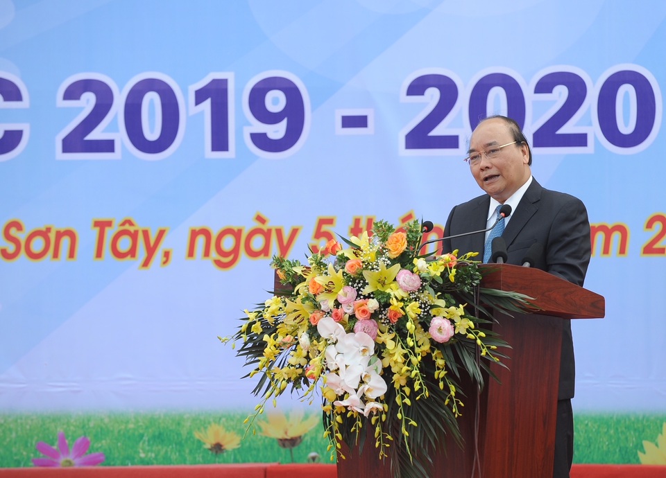 Thủ tướng Nguyễn Xuân Phúc: Dạy chữ đã quan trọng, dạy đức càng quan trọng hơn - 2 Thủ tướng Nguyễn Xuân Phúc: Dạy chữ đã quan trọng, dạy đức càng quan trọng hơn - 2