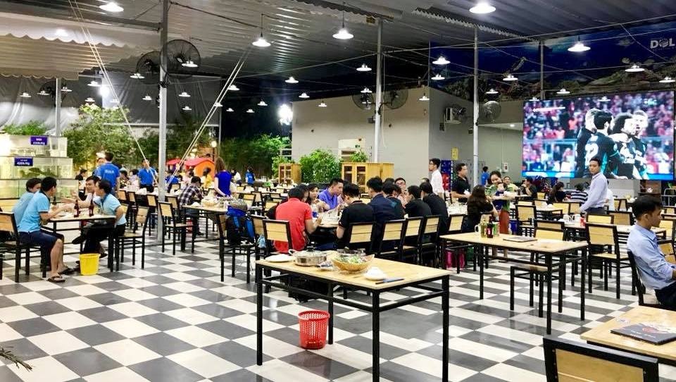 TPHCM: Nhà hàng đông khách “đột biến” trước trận Việt Nam – Thái Lan - 1 TPHCM: Nhà hàng đông khách “đột biến” trước trận Việt Nam – Thái Lan - 1