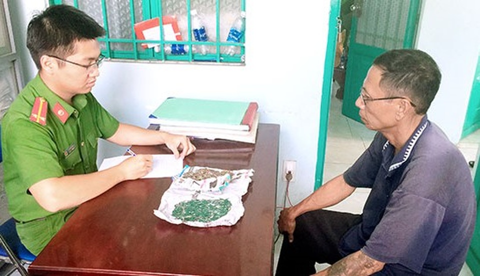 Chủ tiệm sửa xe 10 lần rải đinh trên quốc lộ 51 “bẫy” người đi đường - 1