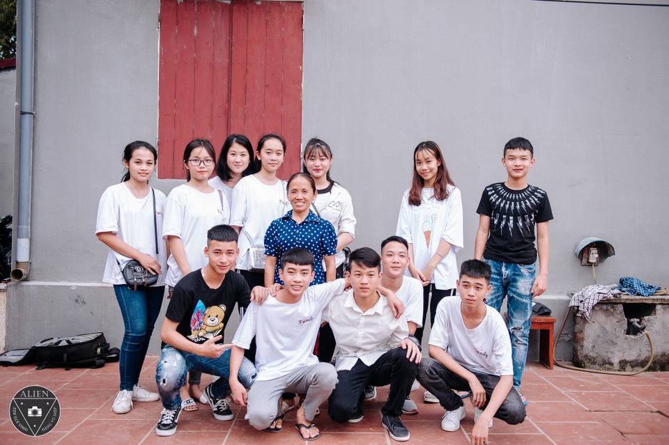 Bà Tân “Vlog” nhận tiền quảng cáo từ Youtube: Có thật đạt 300 triệu đồng/tháng? - 3 Bà Tân “Vlog” nhận tiền quảng cáo từ Youtube: Có thật đạt 300 triệu đồng/tháng? - 3