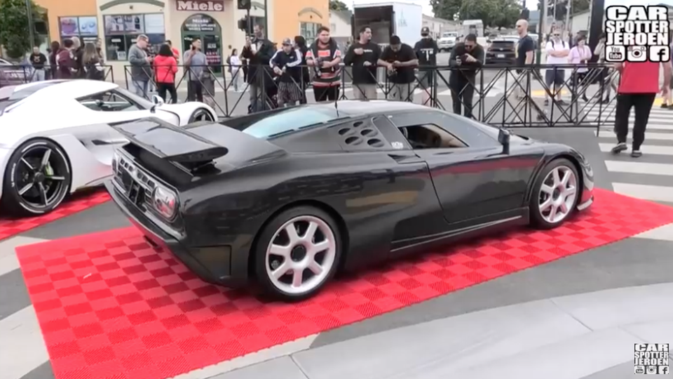 Chiêm ngưỡng chiếc Bugatti EB110 SS duy nhất trên thế giới toàn thân bằng sợi carbon - 1 Chiêm ngưỡng chiếc Bugatti EB110 SS duy nhất trên thế giới toàn thân bằng sợi carbon - 1