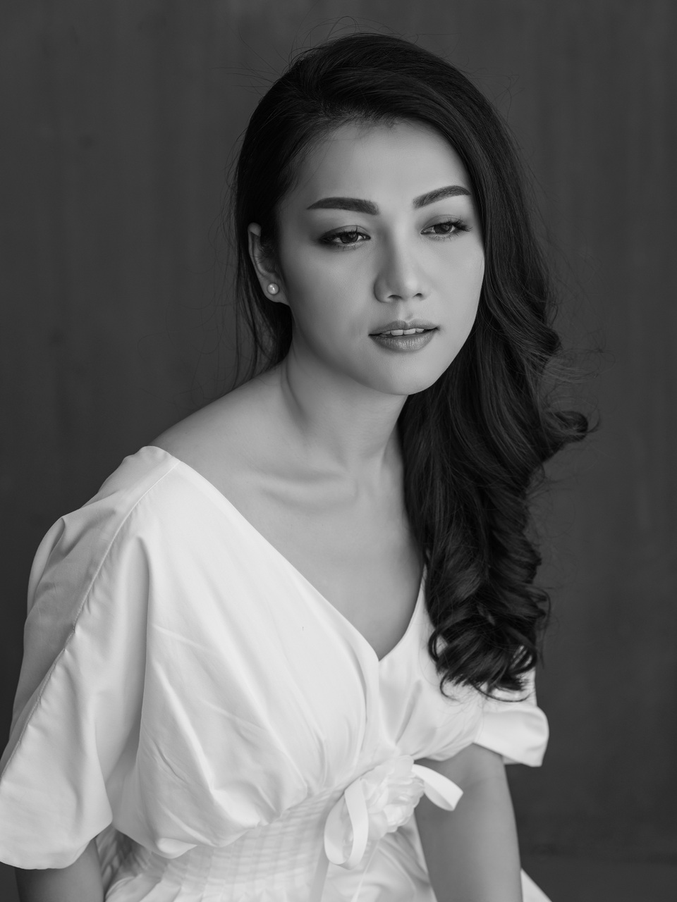 Thái Nhiên Phương đẹp thanh lịch trong bộ ảnh đen trắng - 2 Thái Nhiên Phương đẹp thanh lịch trong bộ ảnh đen trắng - 2