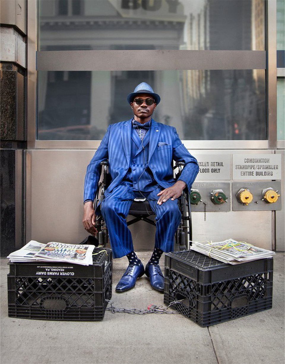 Người bán báo “chất” nhất New York, đến tín đồ thời trang cũng chào thua - 1 Người bán báo “chất” nhất New York, đến tín đồ thời trang cũng chào thua - 1