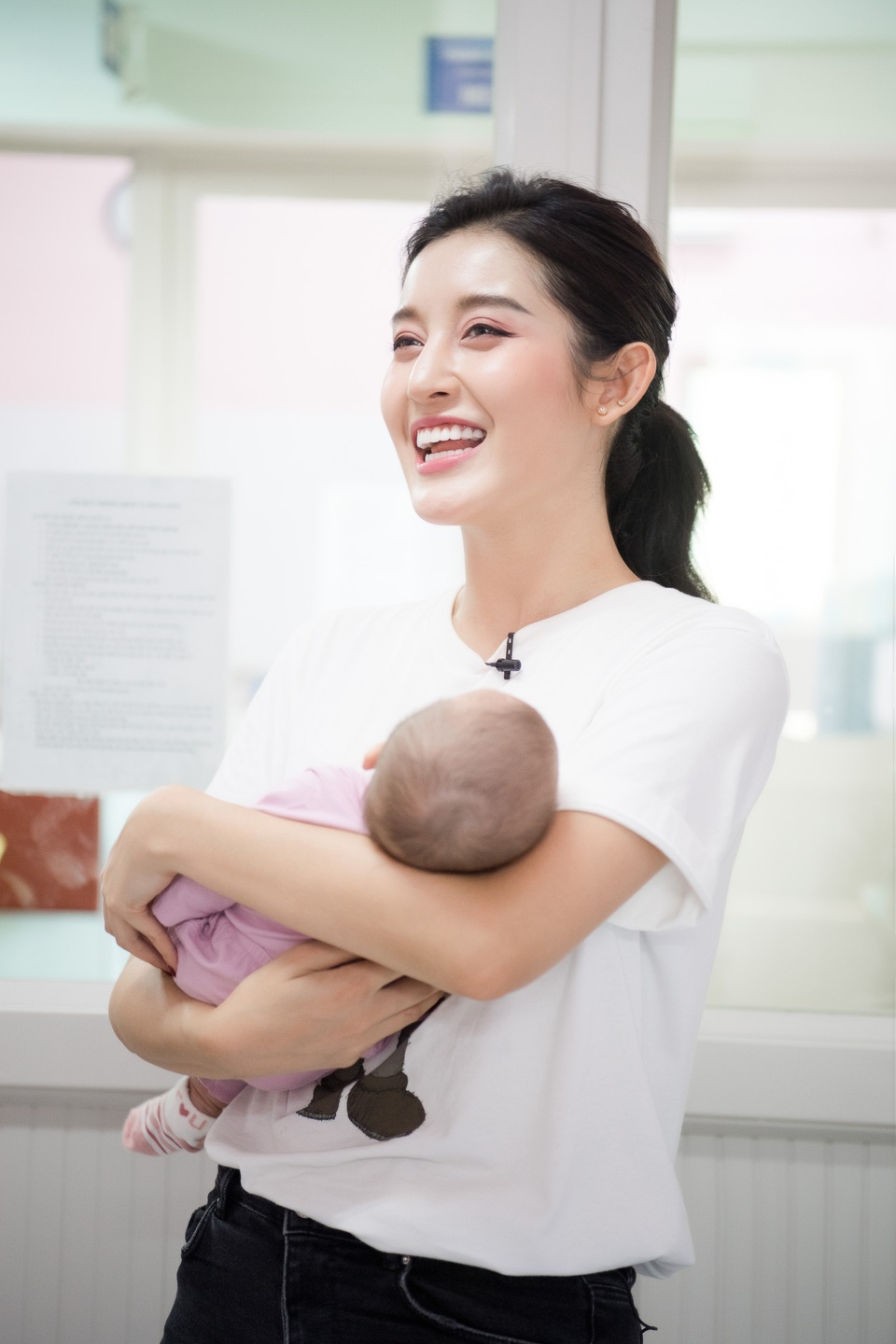 Huyền My thoáng buồn trải lòng về scandal bị chụp lén dậy sóng 2 ngày qua - 7 Huyền My thoáng buồn trải lòng về scandal bị chụp lén dậy sóng 2 ngày qua - 7