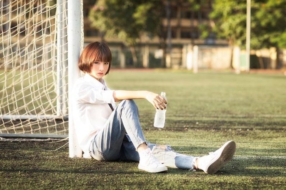 Mang phong cách tomboy, nữ sinh 17 tuổi vẫn đẹp tựa búp bê - 6 Mang phong cách tomboy, nữ sinh 17 tuổi vẫn đẹp tựa búp bê - 6