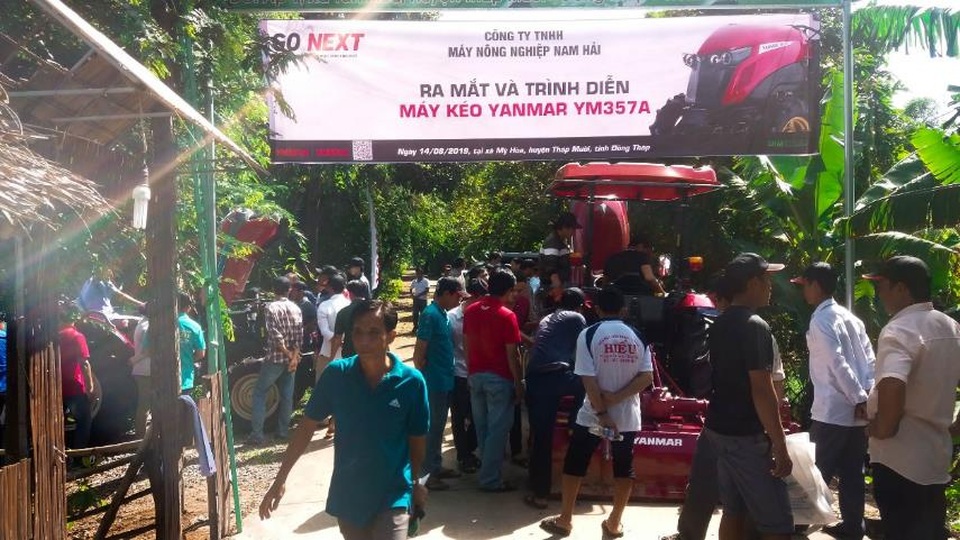 Máy kéo Yanmar YM3 thế hệ mới thu hút nông dân miền Tây - 1 Máy kéo Yanmar YM3 thế hệ mới thu hút nông dân miền Tây - 1