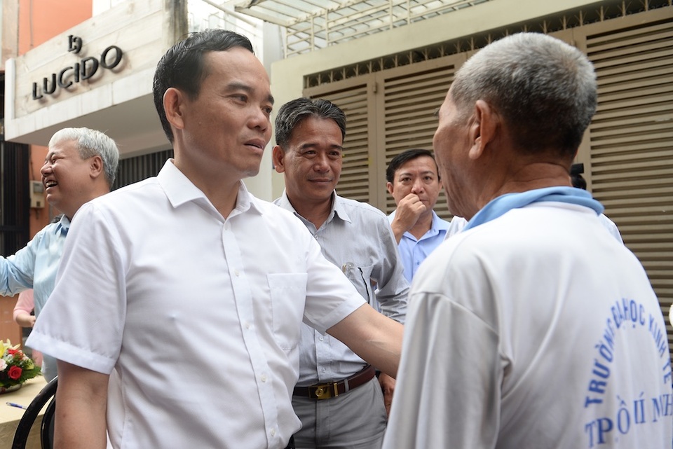 Hàng trăm hộ dân đồng loạt hiến đất vàng ở Sài Gòn để mở rộng hẻm - 1