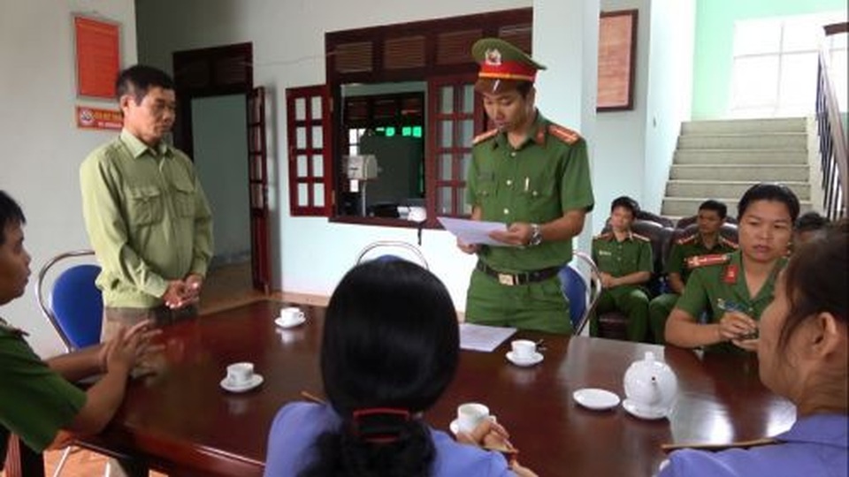 Bắt giữ nghi can lừa đảo chạy việc vào ngành công an, chiếm đoạt hơn 700 triệu đồng - 1 Bắt giữ nghi can lừa đảo chạy việc vào ngành công an, chiếm đoạt hơn 700 triệu đồng - 1