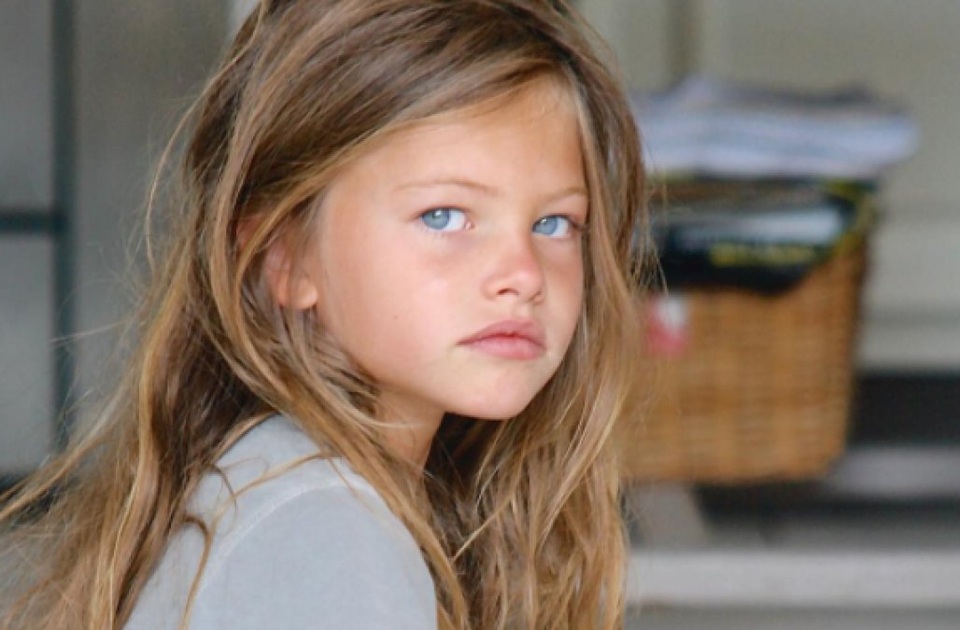 Cô bé đẹp nhất thế giới Thylane Blondeau tình tứ hôn bạn trai - 8