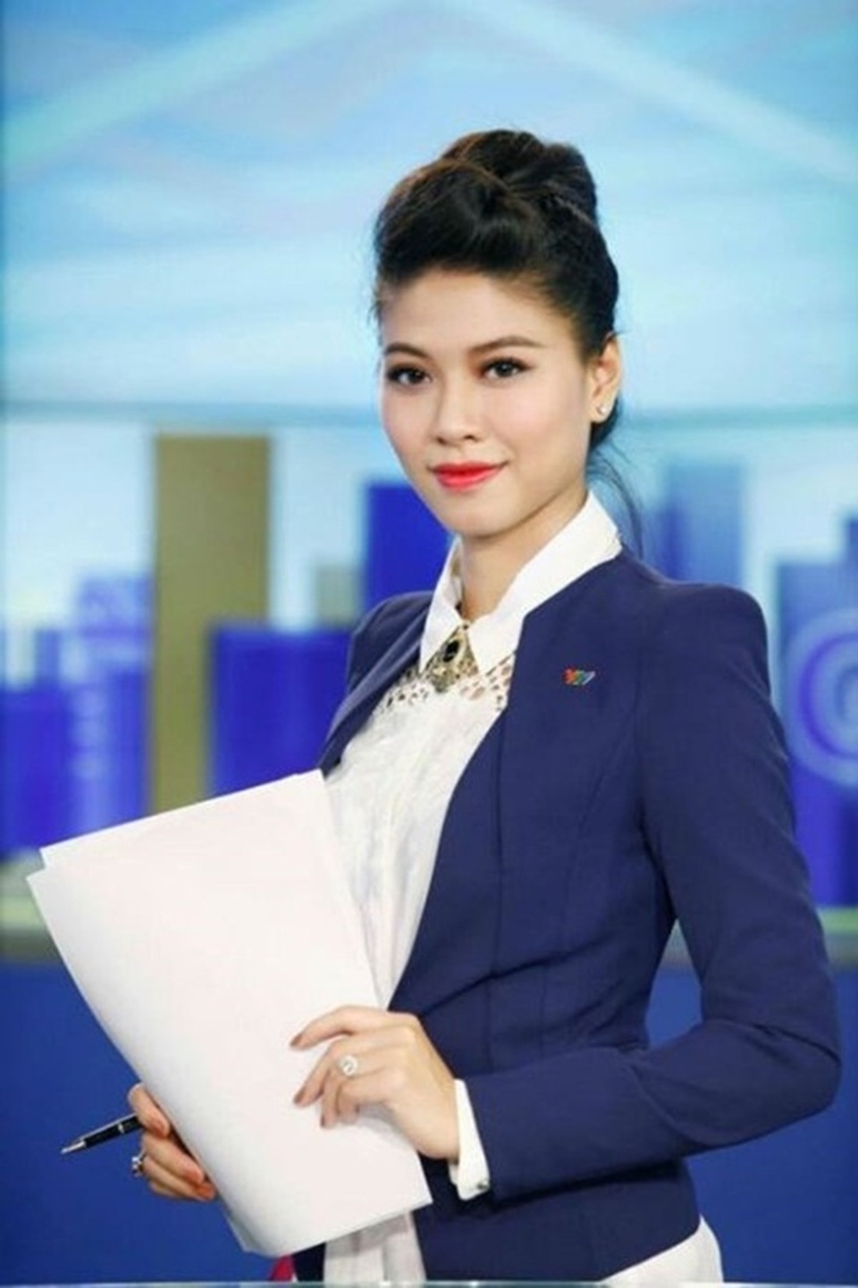 BTV Ngọc Trinh lên tiếng trước tin đồn sở hữu nhiều siêu xe - 3 BTV Ngọc Trinh lên tiếng trước tin đồn sở hữu nhiều siêu xe - 3
