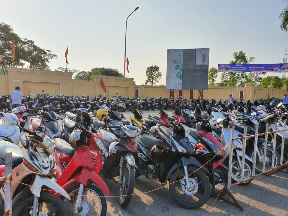 Biển người đổ về Lễ hội chọi trâu Đồ Sơn 2019 - 3 Biển người đổ về Lễ hội chọi trâu Đồ Sơn 2019 - 3