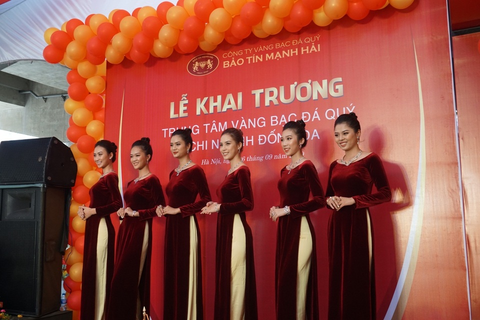 Bảo Tín Mạnh Hải khai trương cửa hàng vàng thứ 4 tại Hà Nội - 4 Bảo Tín Mạnh Hải khai trương cửa hàng vàng thứ 4 tại Hà Nội - 4