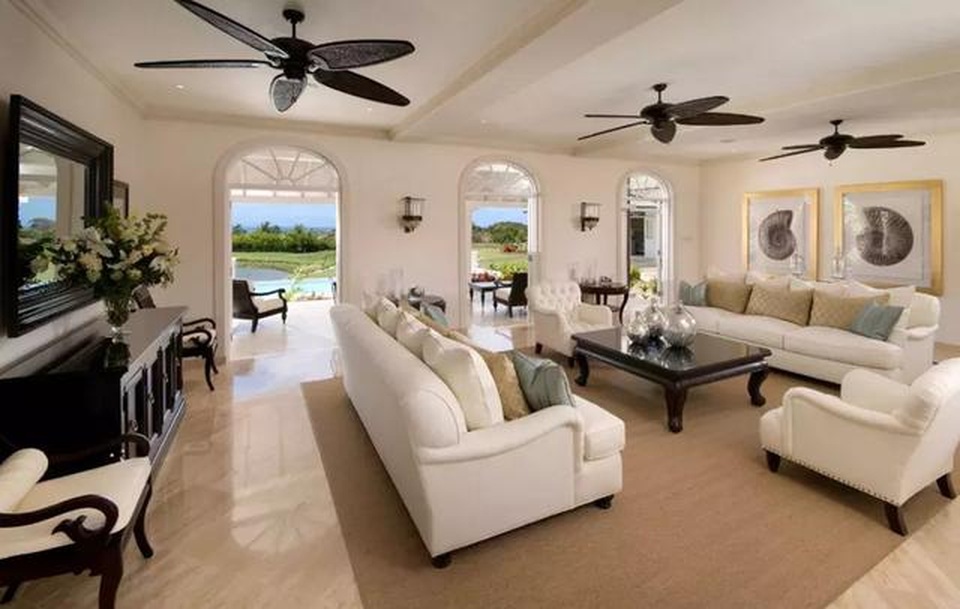 Bên trong biệt thự triệu đô của các siêu sao làng túc cầu - 11