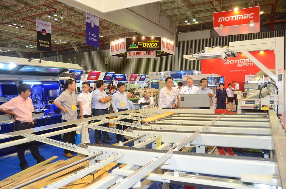 Doanh nghiệp máy móc thế giới hứng thú với thị trường Việt Nam - 1 Doanh nghiệp máy móc thế giới hứng thú với thị trường Việt Nam - 1