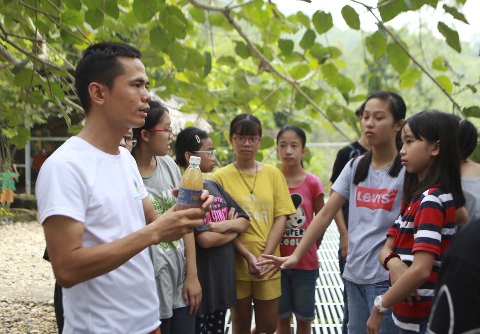 Học sinh phổ thông biến rác thải nhà bếp thành chất tẩy rửa sinh học - 4 Học sinh phổ thông biến rác thải nhà bếp thành chất tẩy rửa sinh học - 4