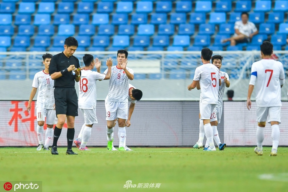 U22 Trung Quốc 0-2 U22 Việt Nam: Cú đúp của Tiến Linh - 6 U22 Trung Quốc 0-2 U22 Việt Nam: Cú đúp của Tiến Linh - 6