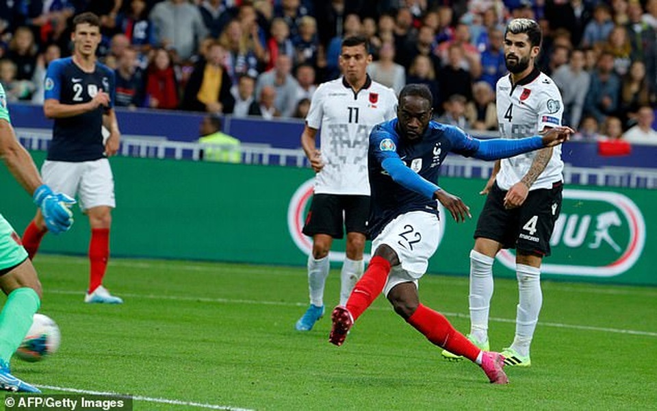 Griezmann đá hỏng phạt đền, Pháp vẫn thắng đậm Albania - 3 Griezmann đá hỏng phạt đền, Pháp vẫn thắng đậm Albania - 3