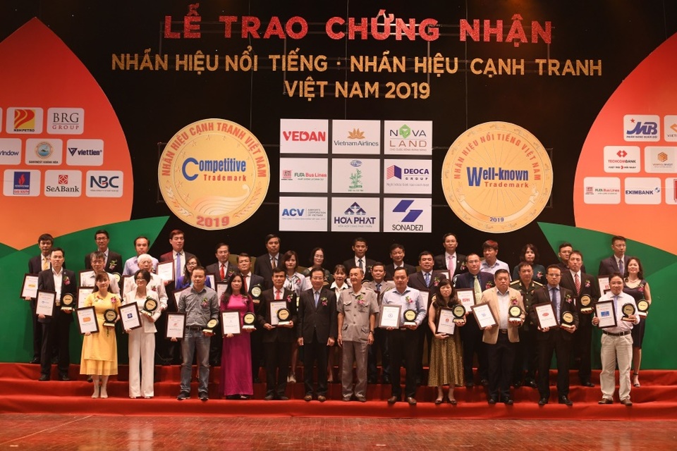 Thuốc ho Nam Dược vinh dự nhận giải thưởng nhãn hiệu nổi tiếng Việt Nam 2019 - 1 Thuốc ho Nam Dược vinh dự nhận giải thưởng nhãn hiệu nổi tiếng Việt Nam 2019 - 1