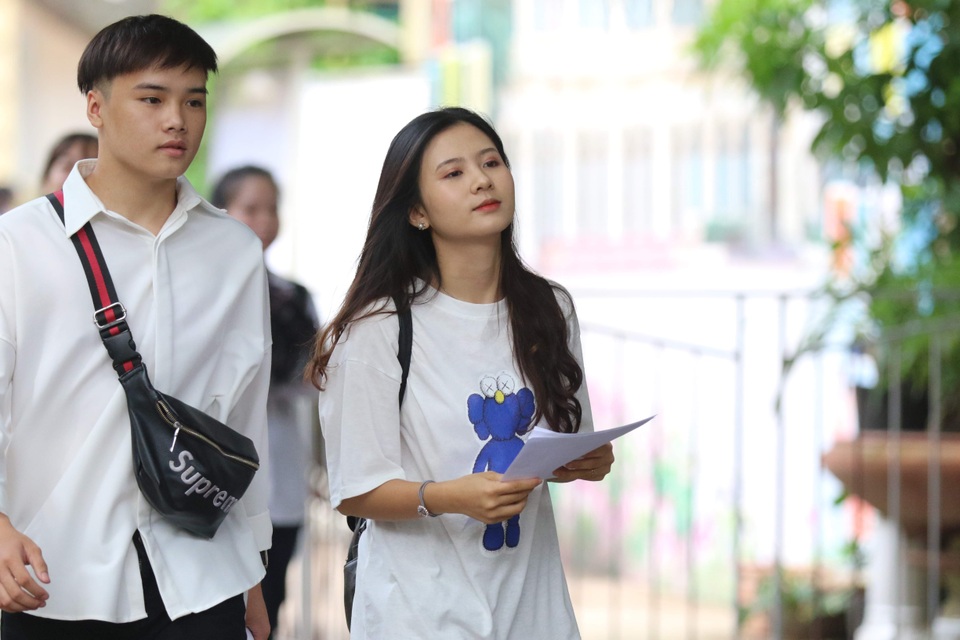 Ứng xử trong môi trường học đường: Lấy cái đẹp dẹp cái xấu - 2 Ứng xử trong môi trường học đường: Lấy cái đẹp dẹp cái xấu - 2