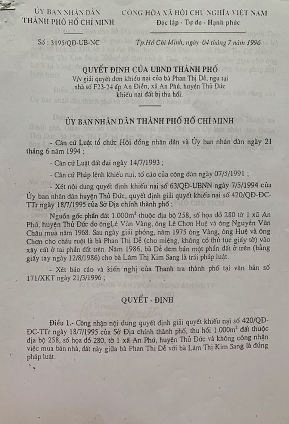 Vụ kiện sau 20 năm lại quay về điểm ban đầu: Toà sơ thẩm và phúc thẩm xét xử thế nào? - 1 Vụ kiện sau 20 năm lại quay về điểm ban đầu: Toà sơ thẩm và phúc thẩm xét xử thế nào? - 1