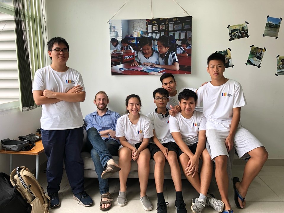 Dự án Book Drive: Quyển sách từ thiện cho trẻ em có hoàn cảnh khó khăn - 3 Dự án Book Drive: Quyển sách từ thiện cho trẻ em có hoàn cảnh khó khăn - 3
