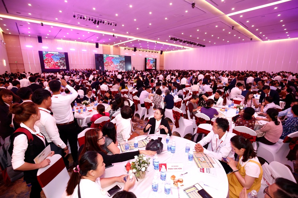 Chọn mặt gửi vàng khi đặt cọc, đăng ký giữ chỗ dự án bất động sản? - 1 Chọn mặt gửi vàng khi đặt cọc, đăng ký giữ chỗ dự án bất động sản? - 1